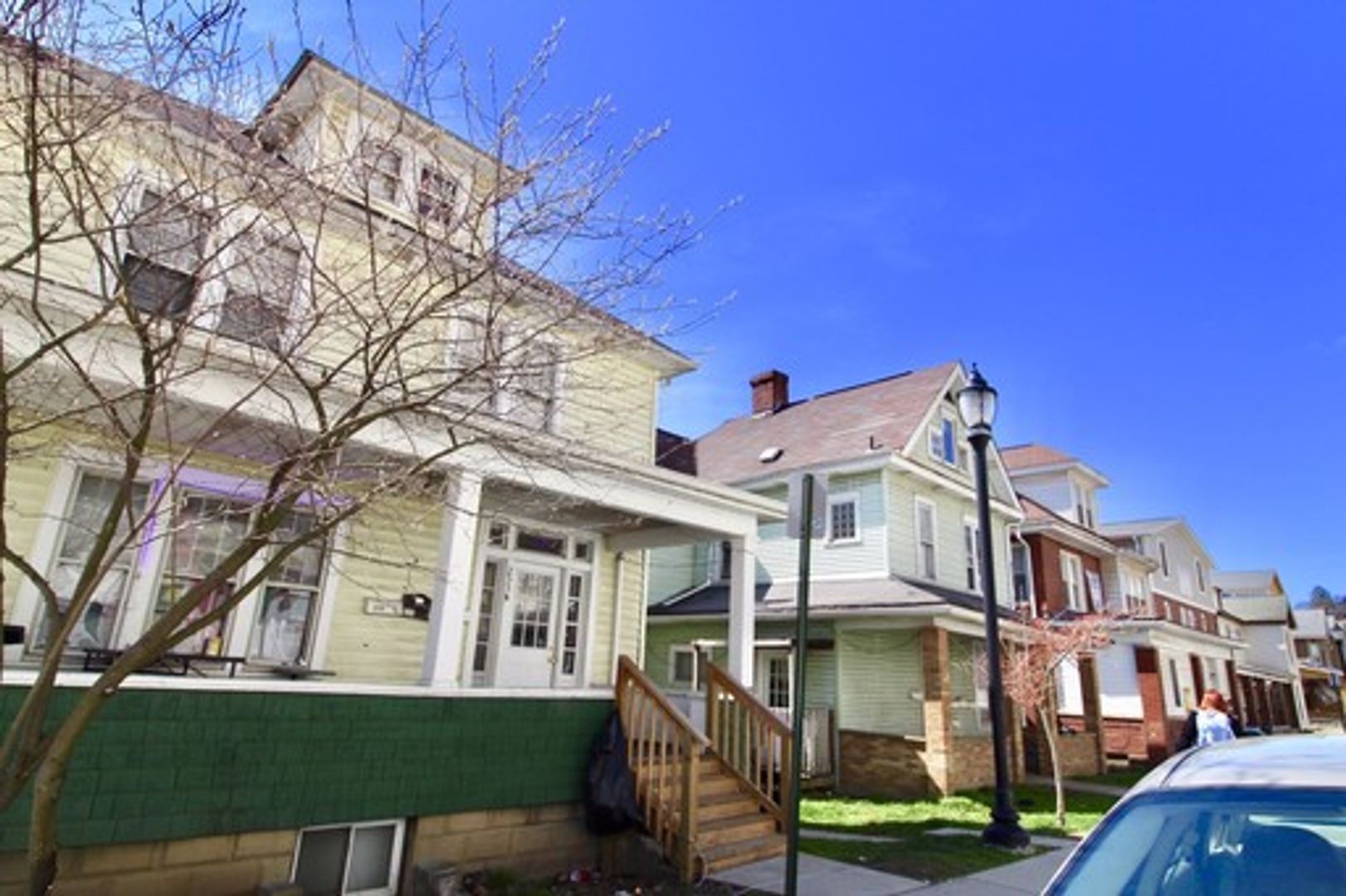 233-235 Grant Avenue