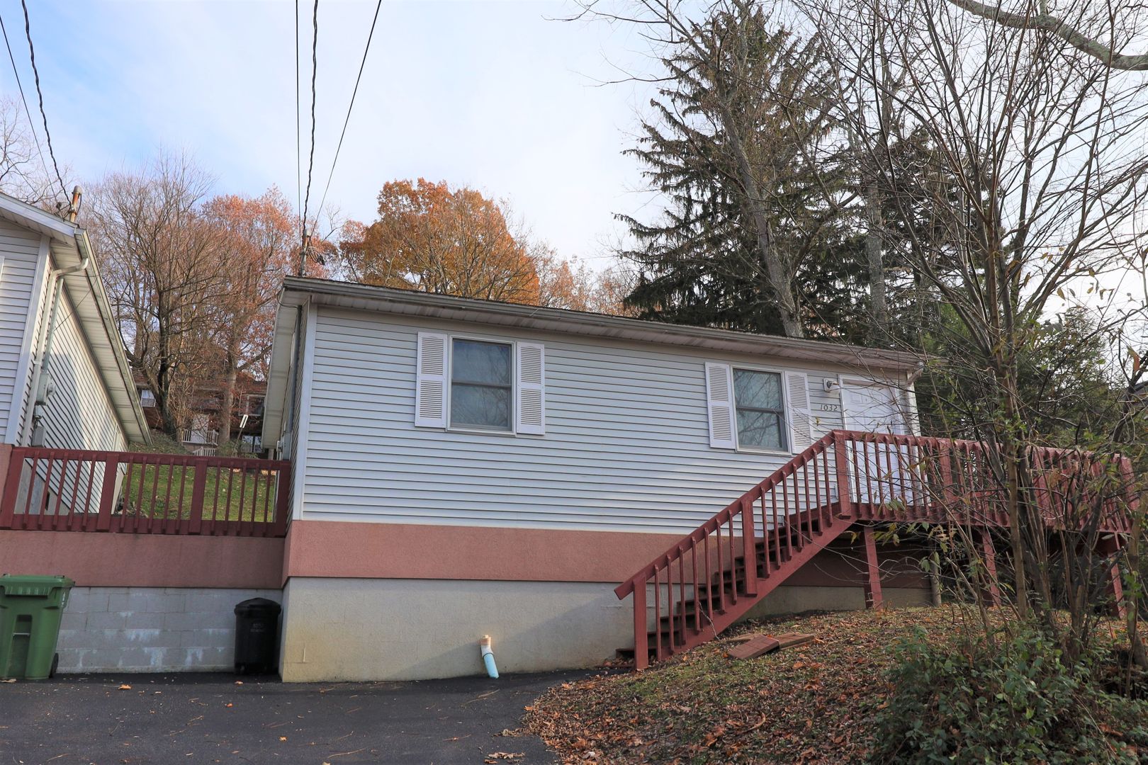 Morgantown House: 1032 Ridgeway Avenue