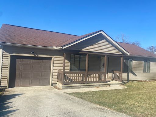 One level Home - 3 Bedroom w/ Garage- Available September 1st