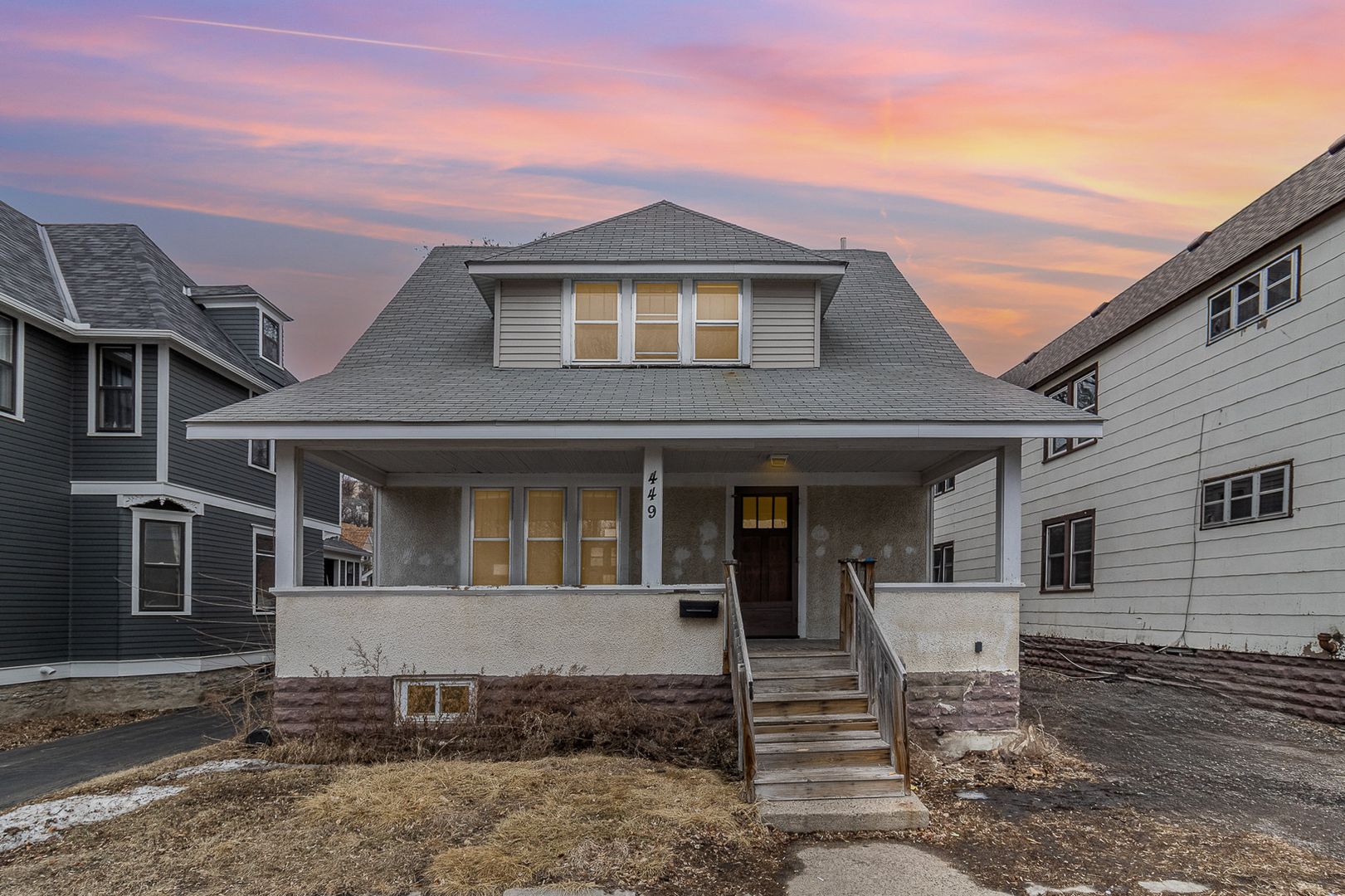 Saint Paul House: 449 Banfil St