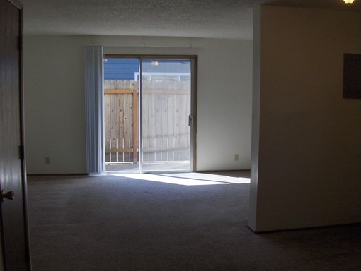 1437 High St #2, Eugene, OR 97401