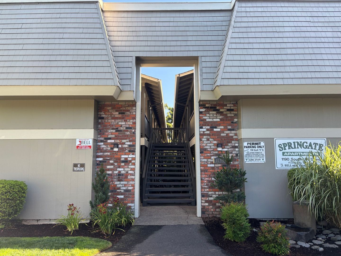 Springfield Apartment: 1190 So. A Street