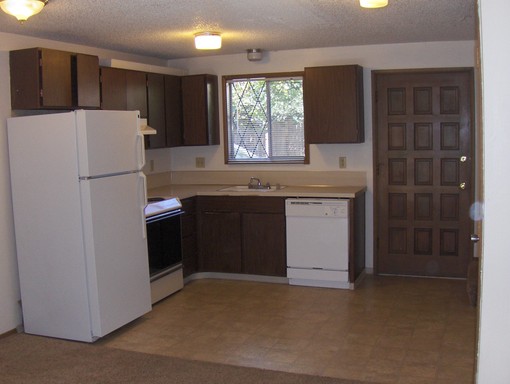 1437 High St #2, Eugene, OR 97401