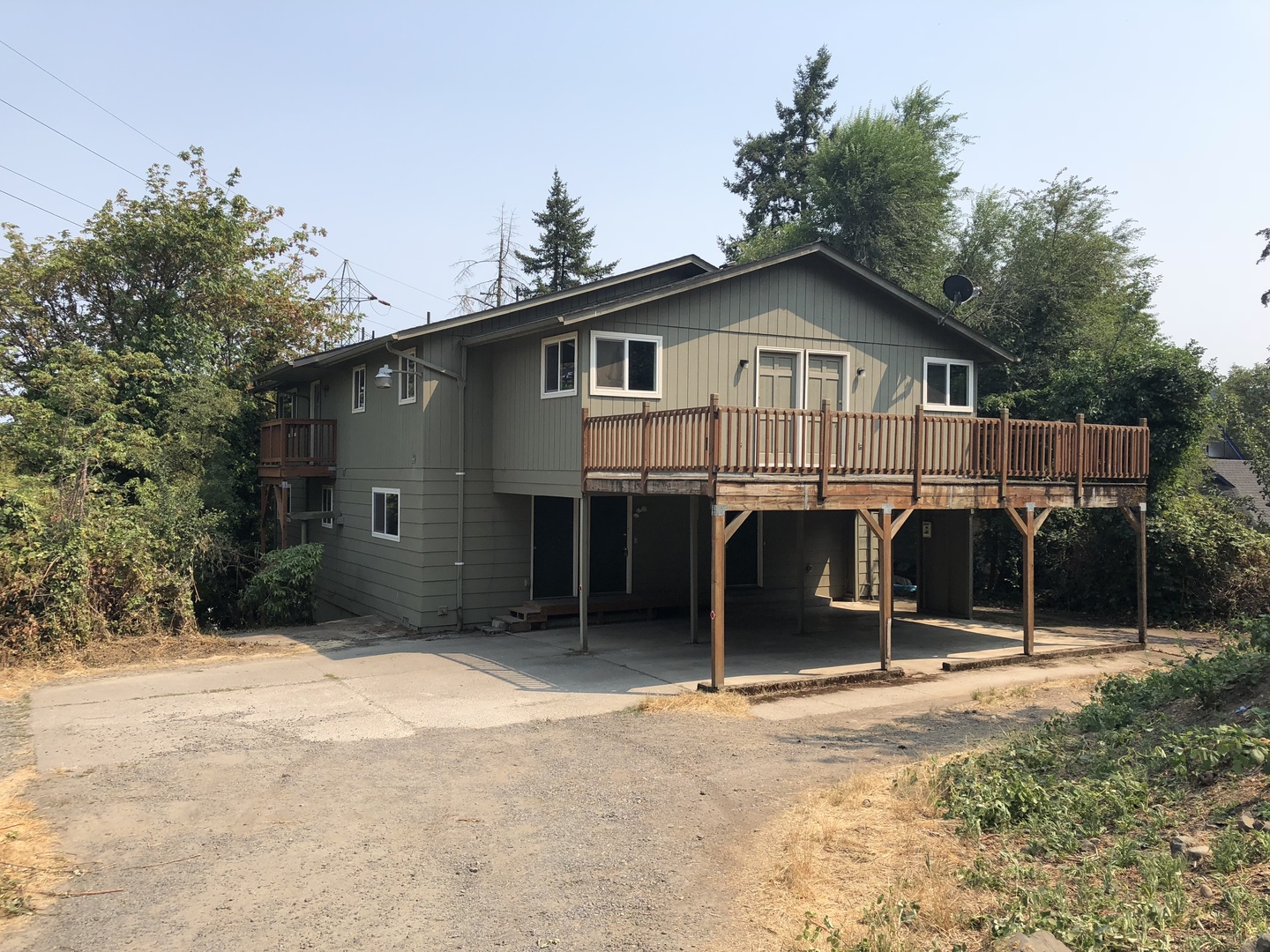 Eugene Apartment: 1510/1512 Riverview