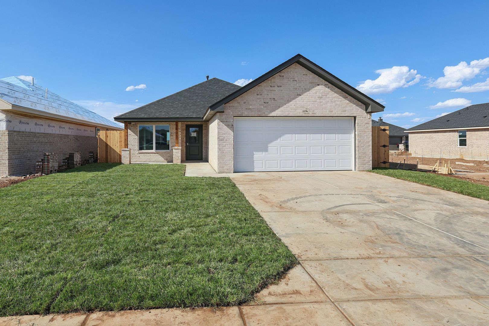 Amarillo House: 8904 Oakleaf