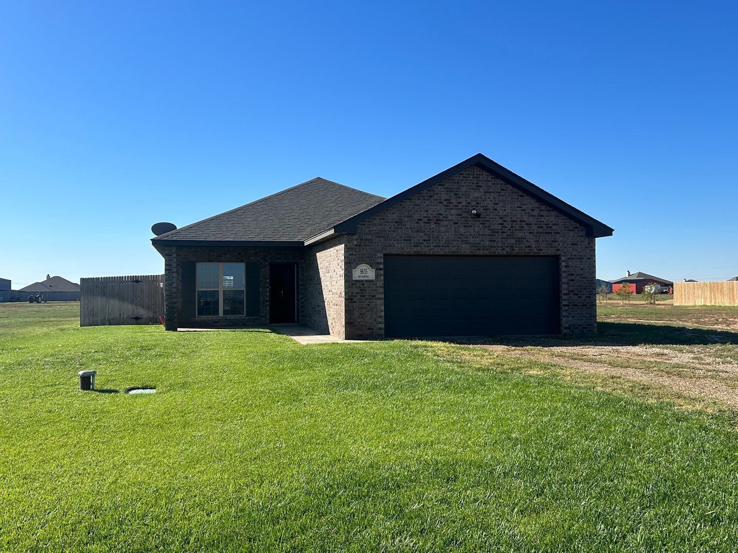 Canyon House: 9635 Mossberg St