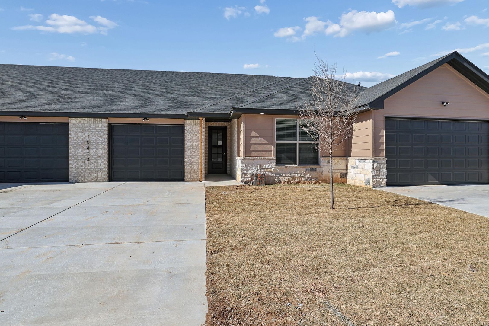 Amarillo House: 19151 Sierra Madre Unit B