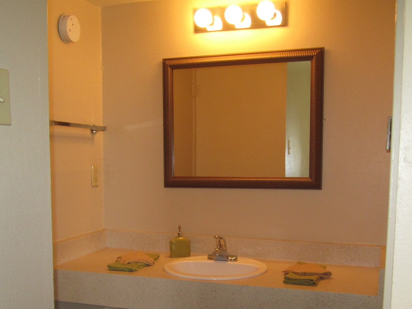 Villas at Uptown 2 of 7