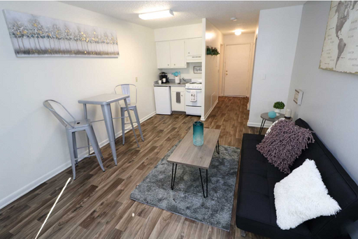 Spacious Two Bed One Bath – photo 1