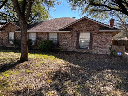 114 Shadybrook Desoto, Texas – photo 1