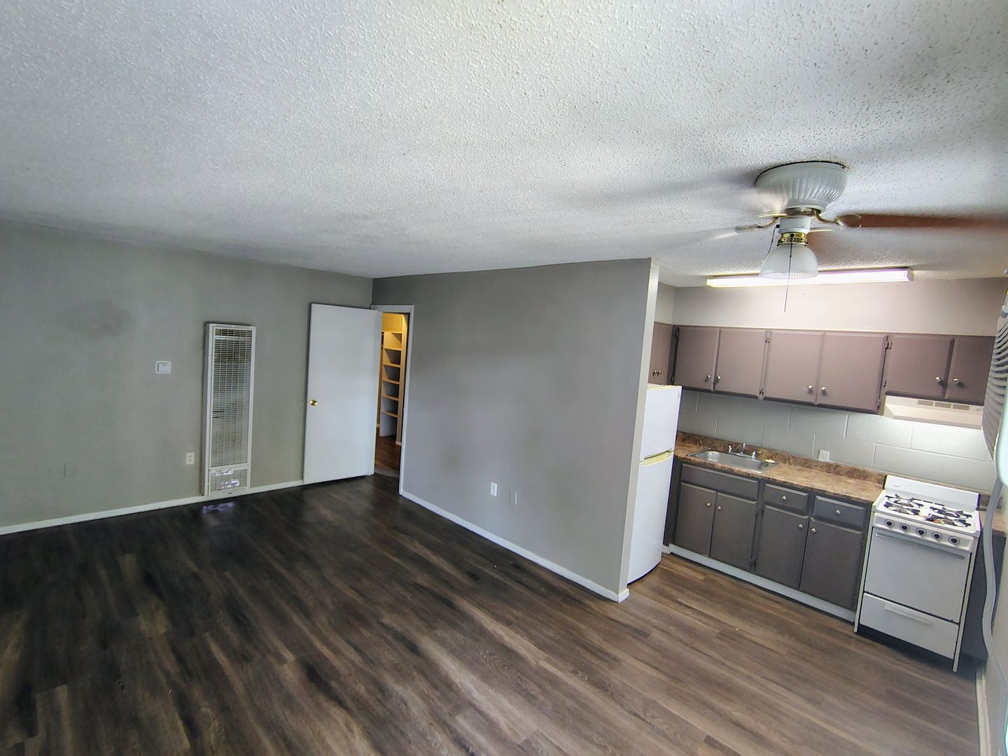 Amarillo Apartment: 4215 S. Western Street