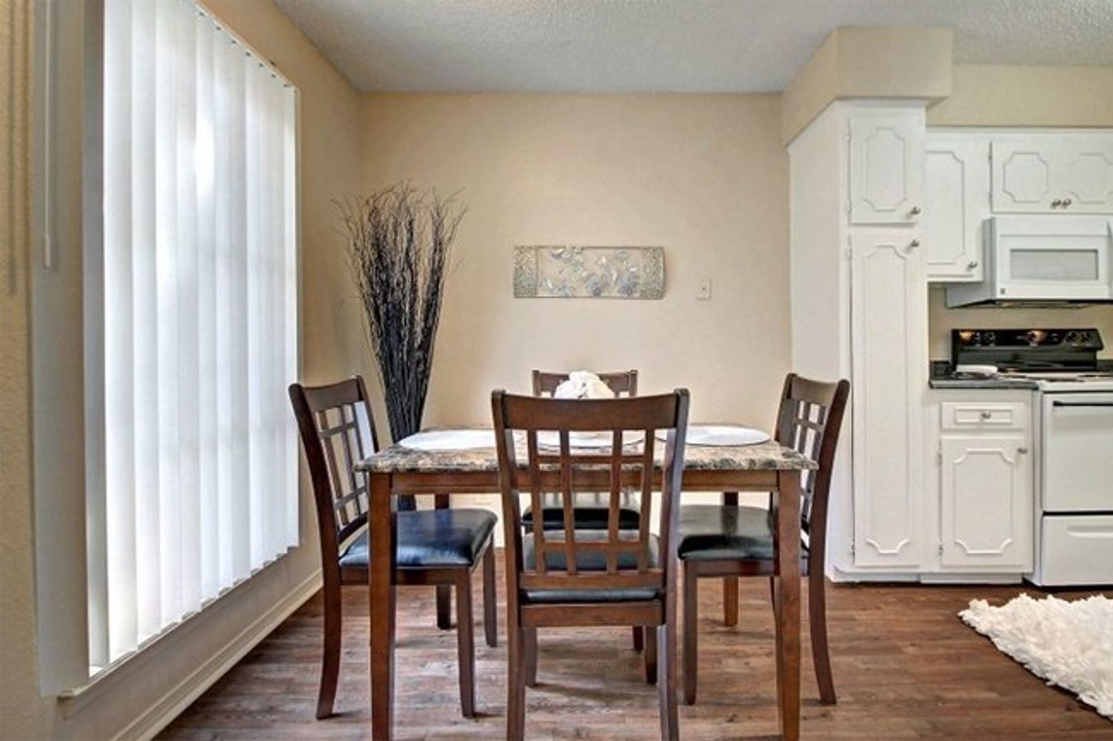 Tulsa Apartment: 5151 S Utica Ave