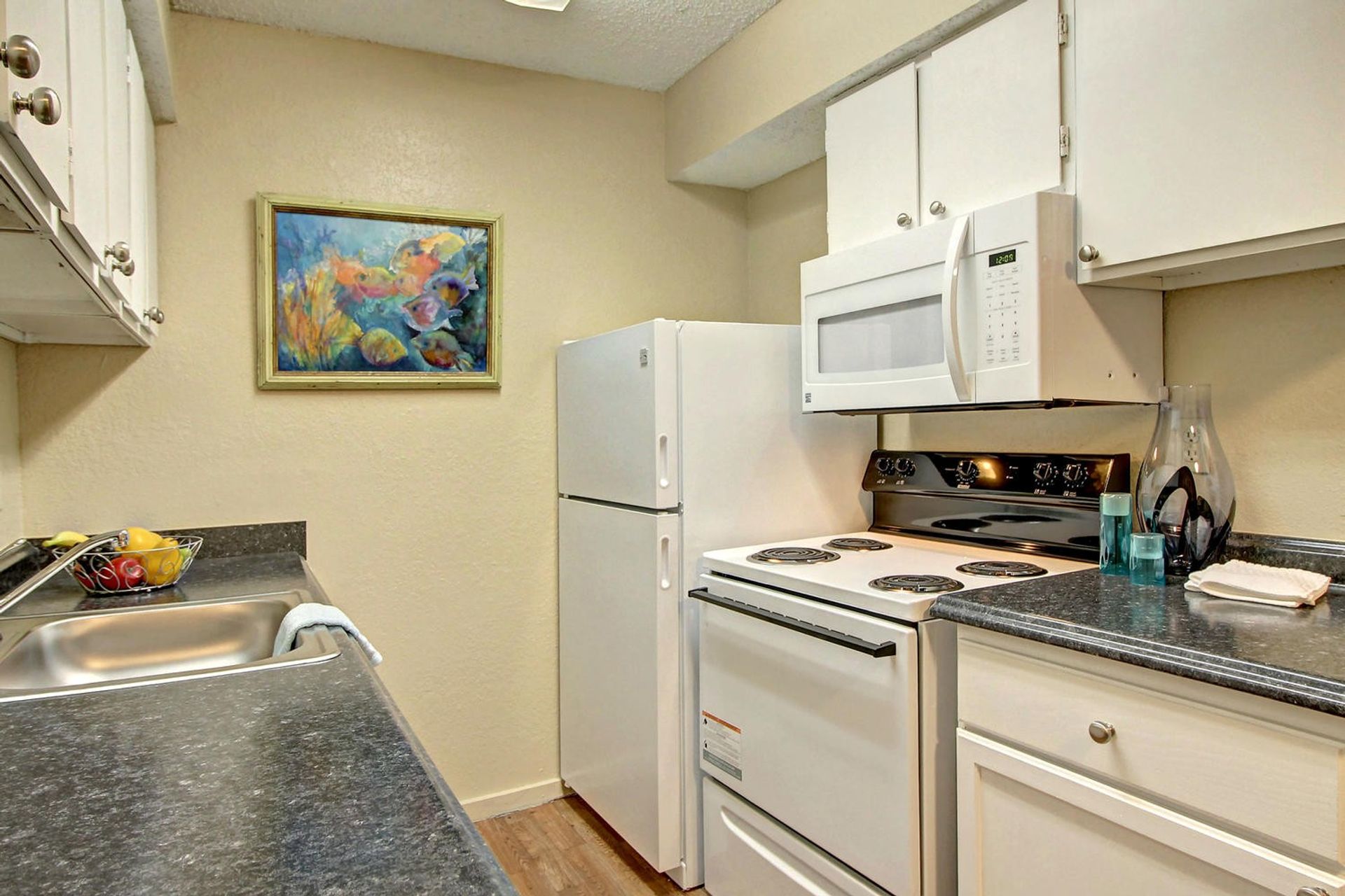 Sawmill Apartments 4 of 12
