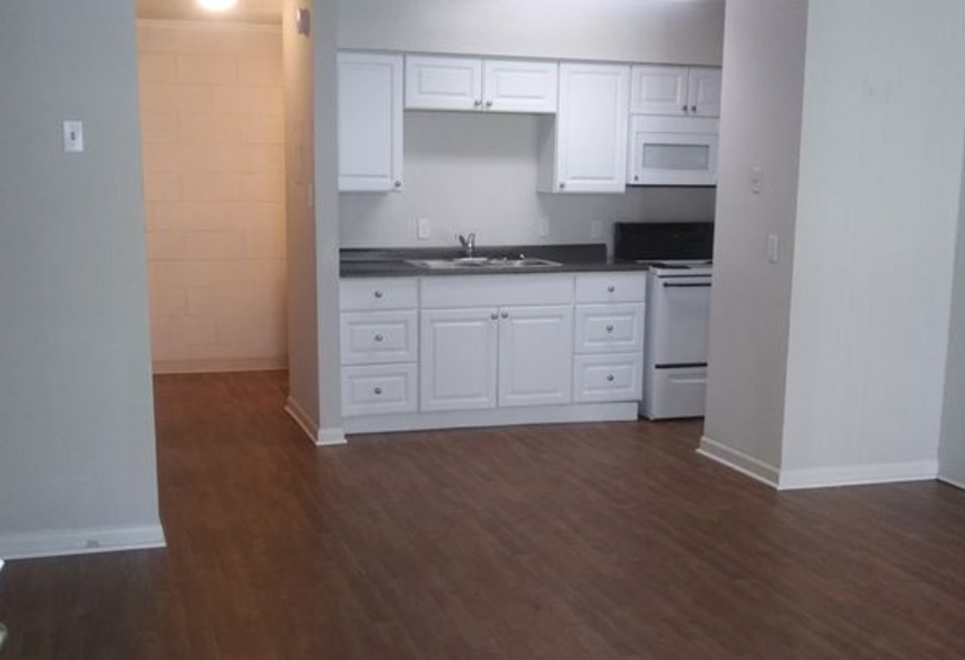 Baton Rouge Apartment: 7626 Airline Highway