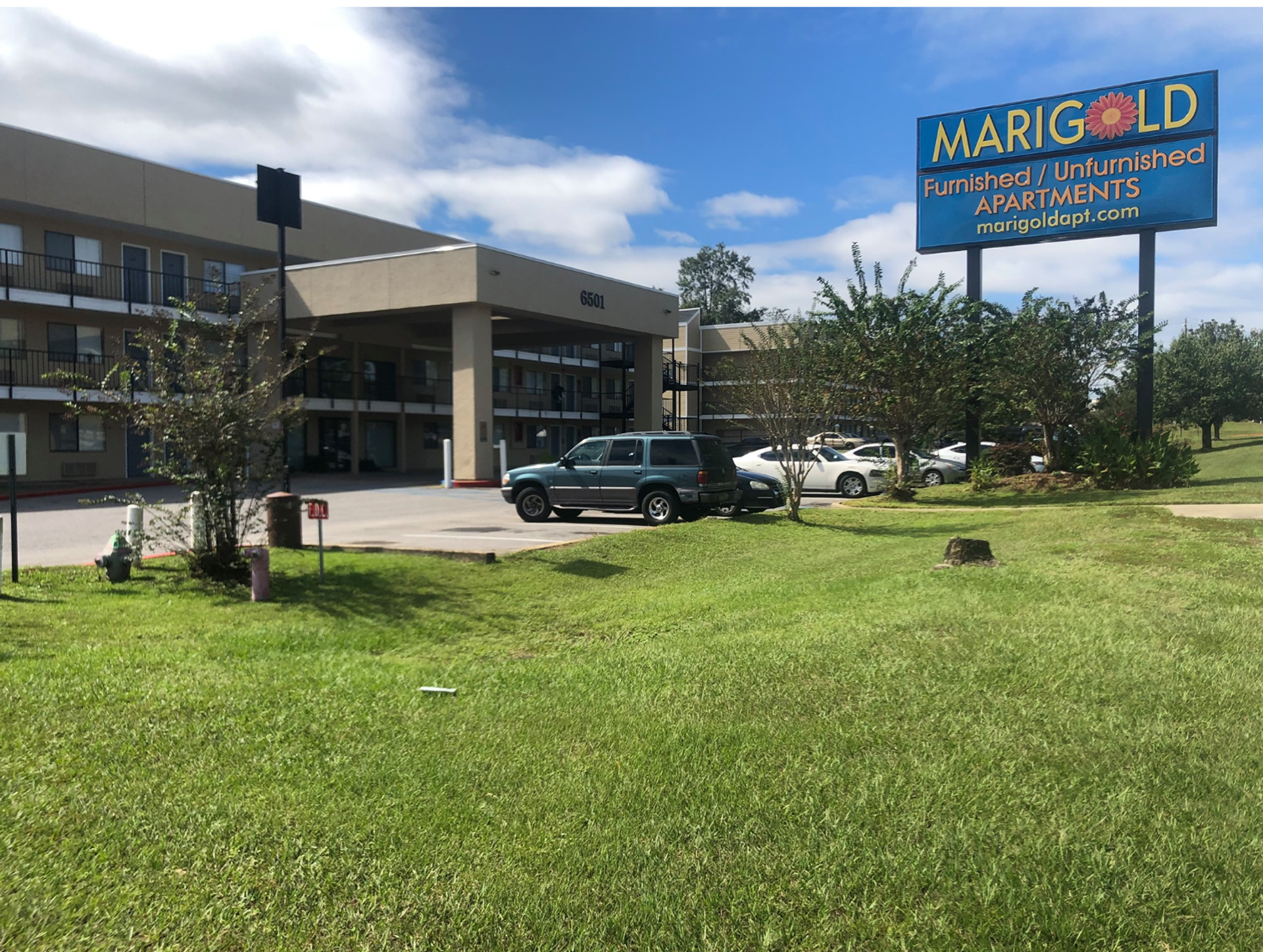 Mobile Apartment: 6501 Airport Blvd