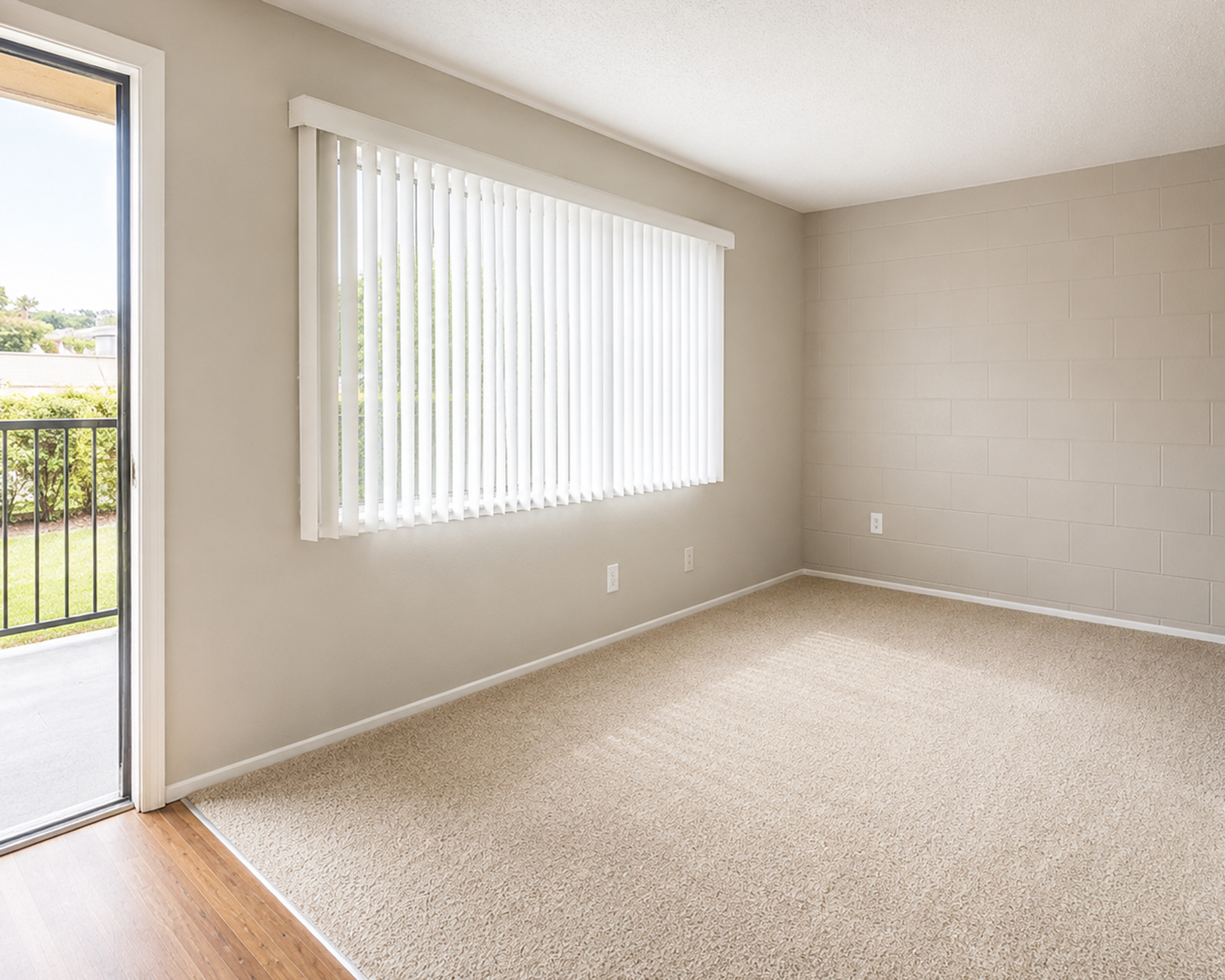Albuquerque Apartment: 6230 Indian School Rd NE