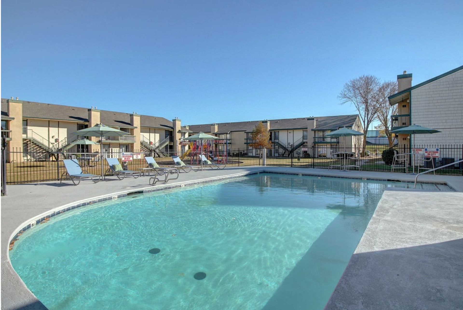 Woodland HIlls Apartments