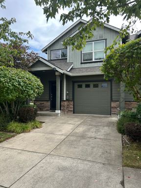 3 Bedroom, 2.5 Bath Condo in NW McMinnville- Great Location – photo 1