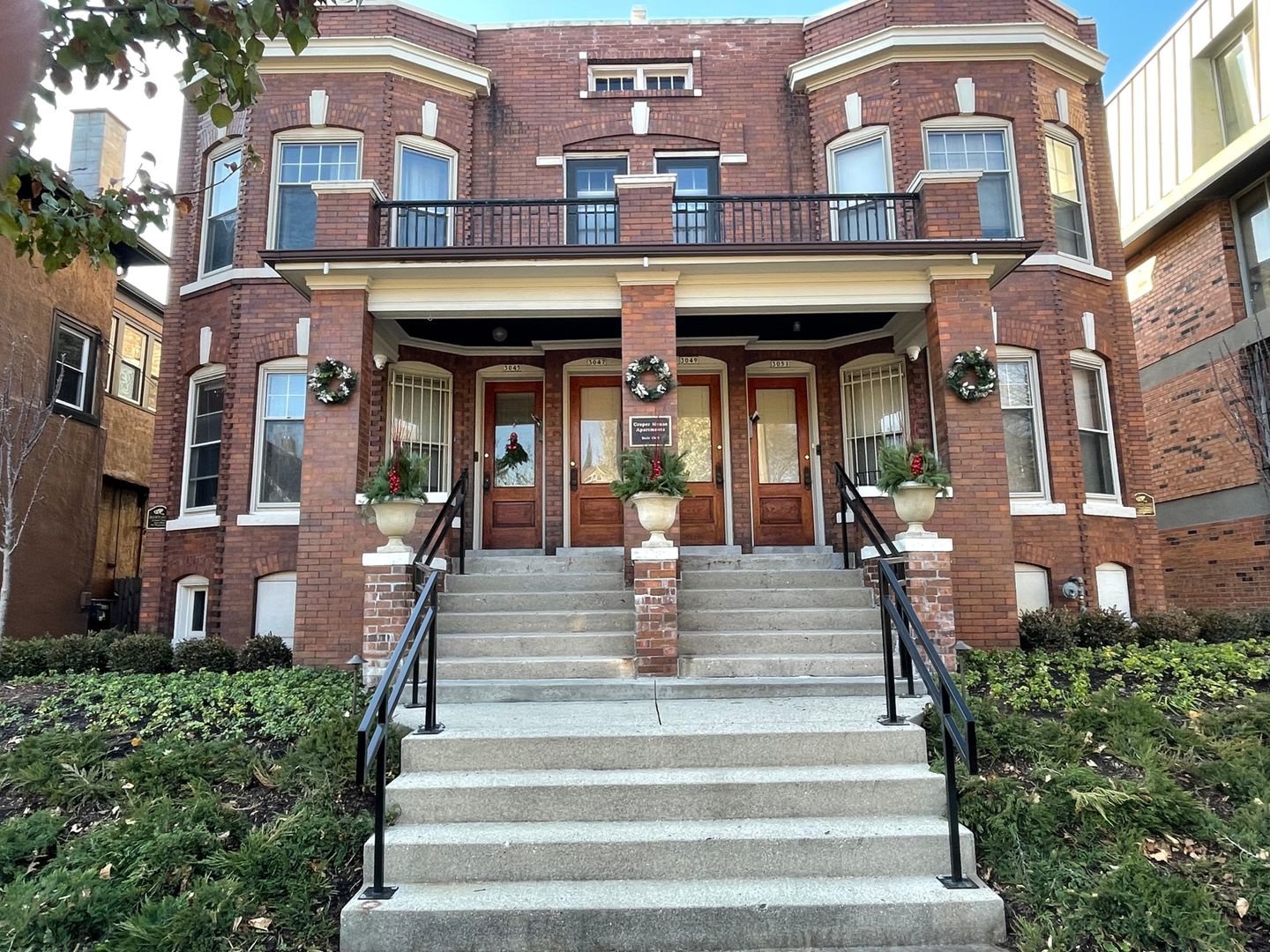 Milwaukee Apartment: 3045-51 N Oakland