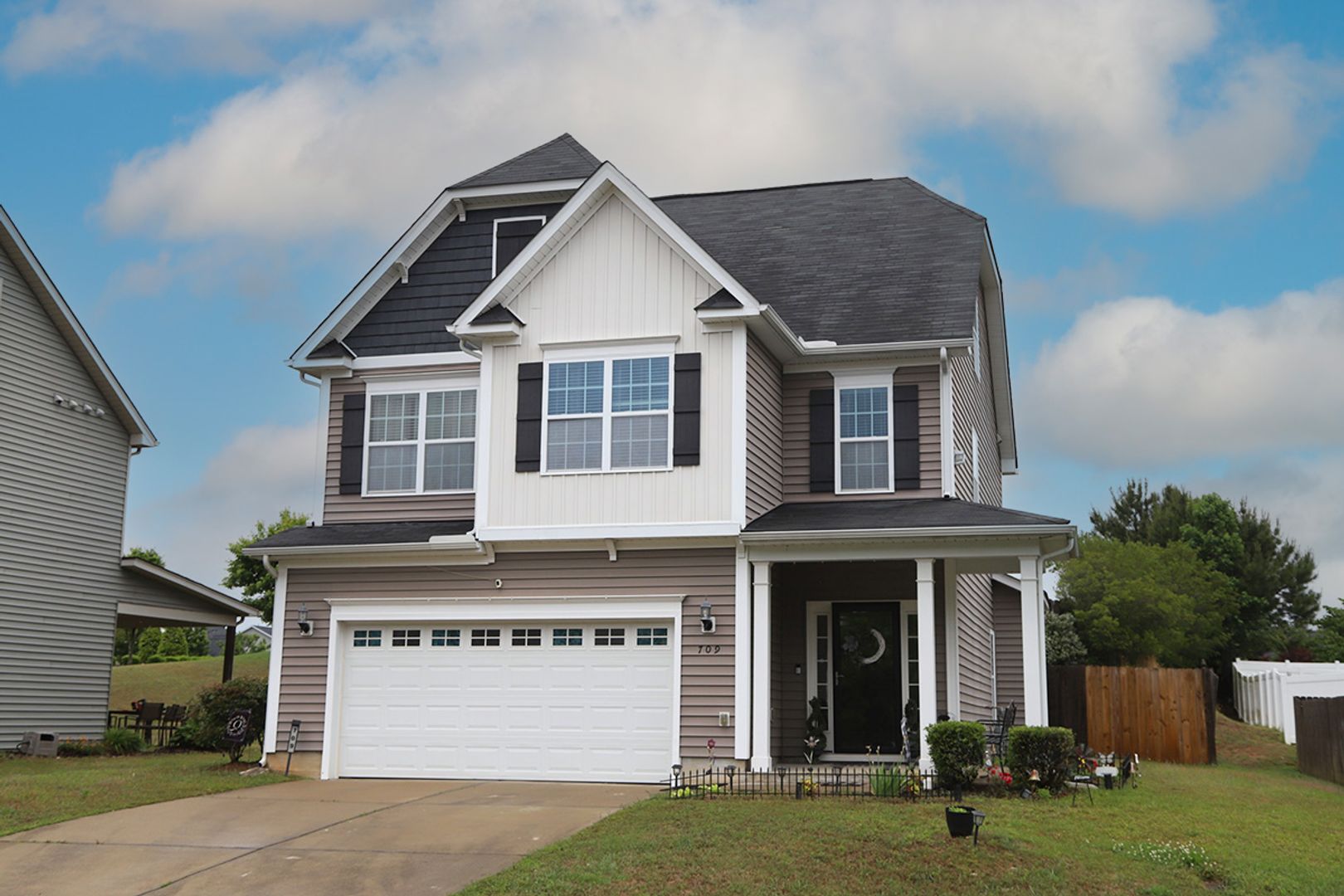 Fuquay Varina House: 709 Lone Pine Loop