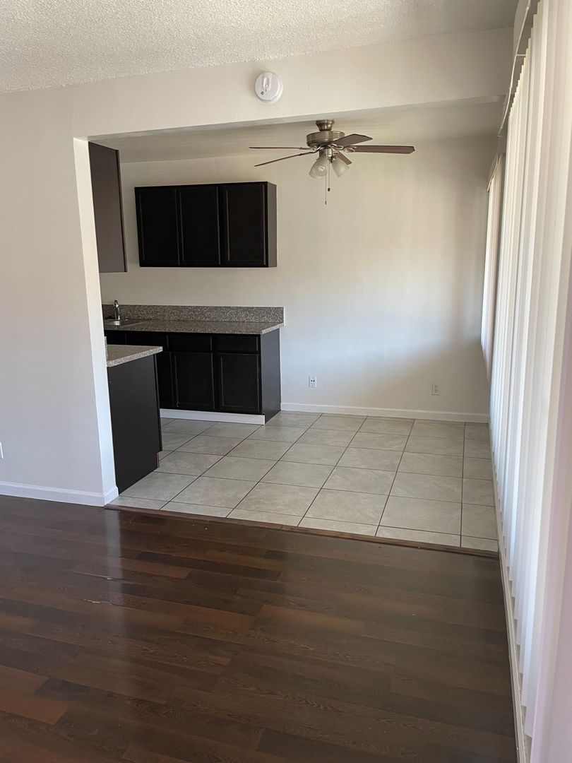 Gardena Apartment: 2909 W Rosecrans Ave