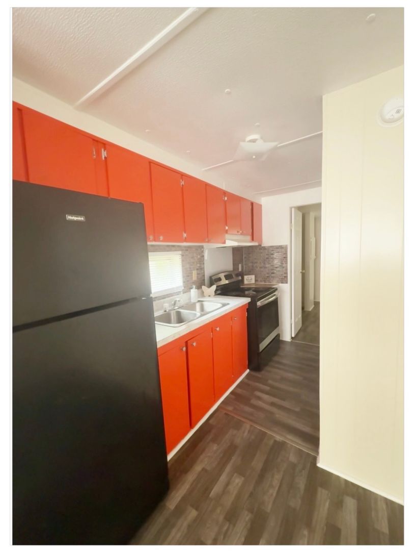 Gainesville Apartment: 110 NW 39th Ave