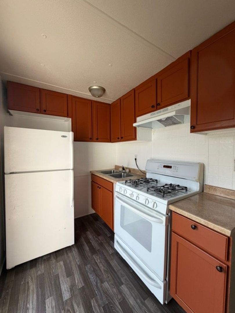 Gainesville Apartment: 110 NW 39th Ave