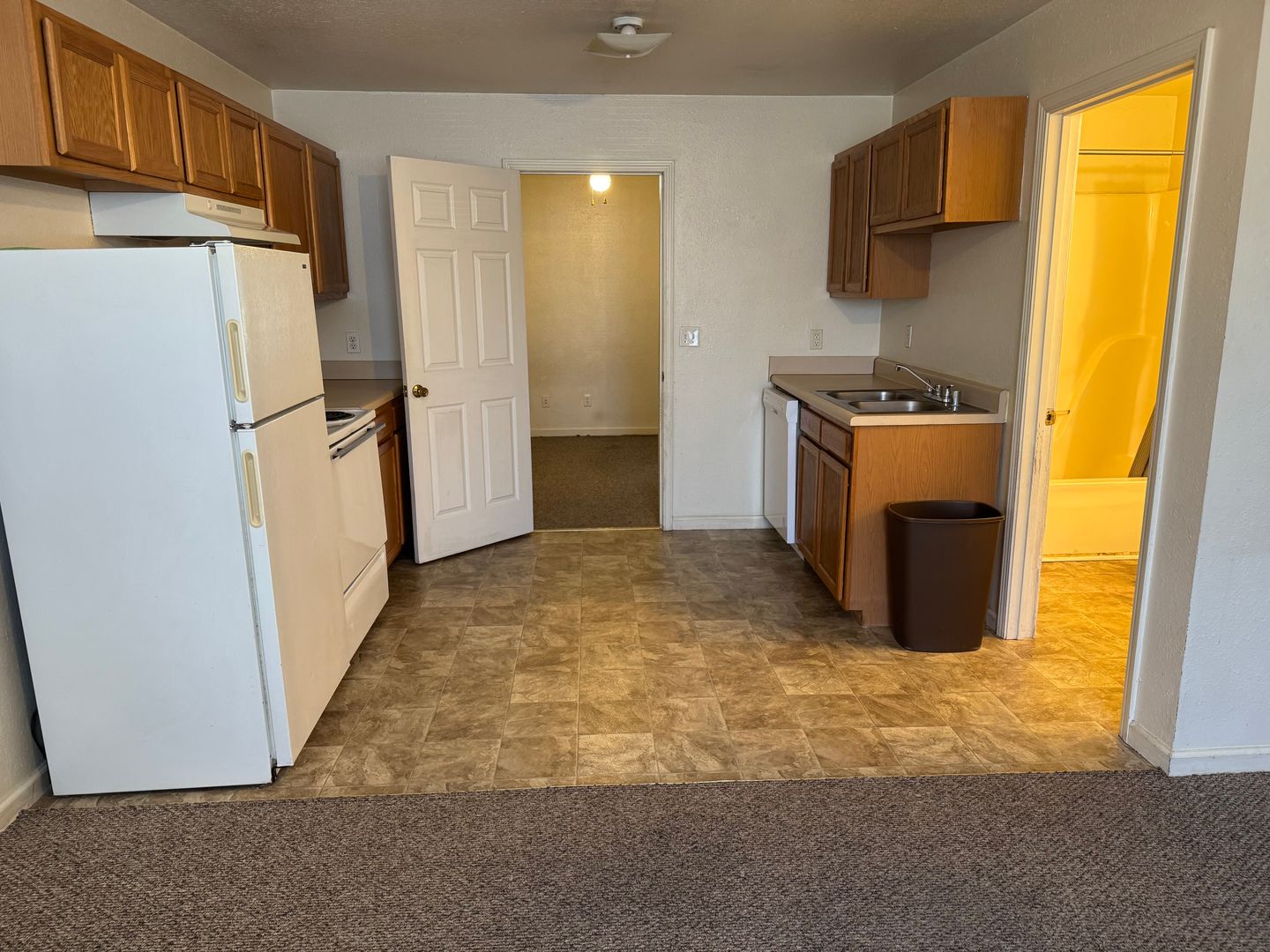 Murray Apartment: 1708 Brooklyn Drive