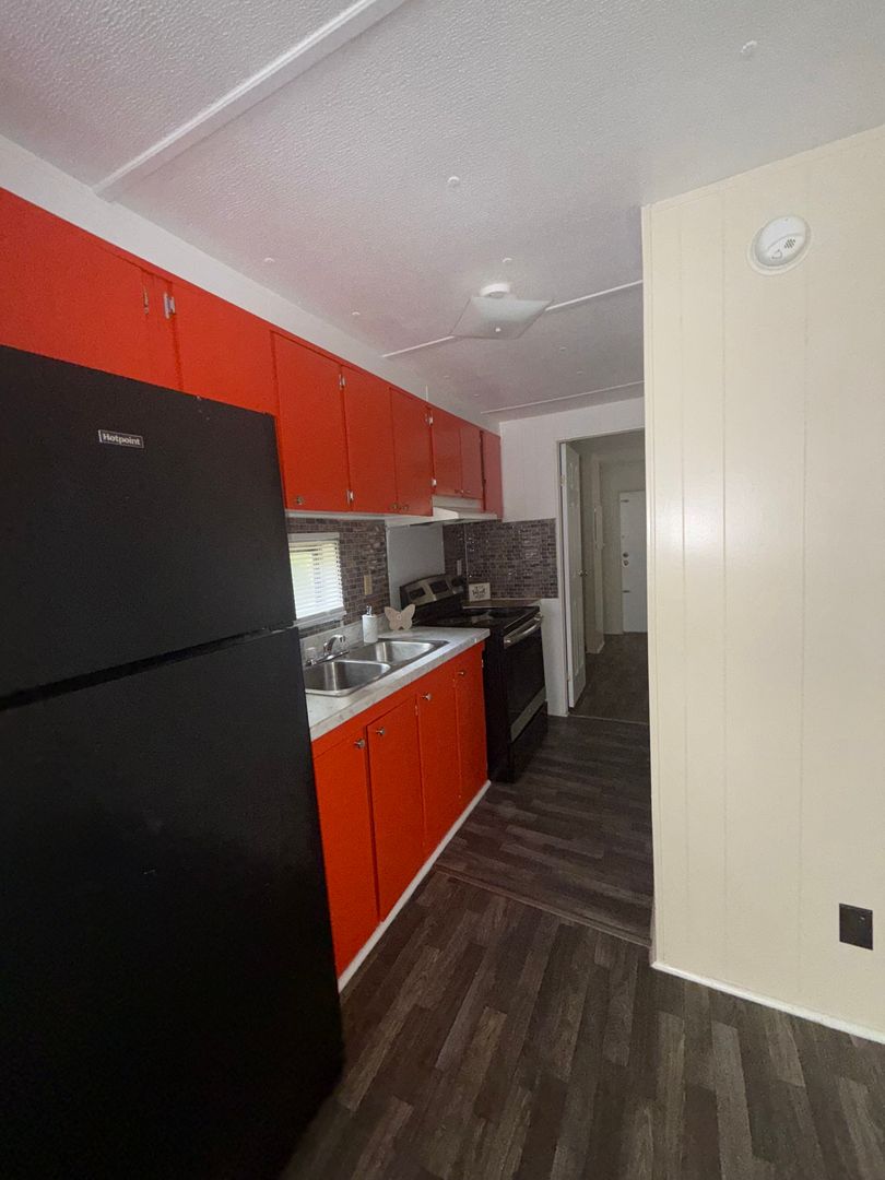 Gainesville Apartment: 110 NW 39th Ave