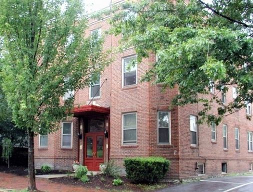 $1,762 - Portland West End 1BD/1BA on Park Street! H/HW+ Off-Street parking & Storage Unit! Available 9/26 – photo 1