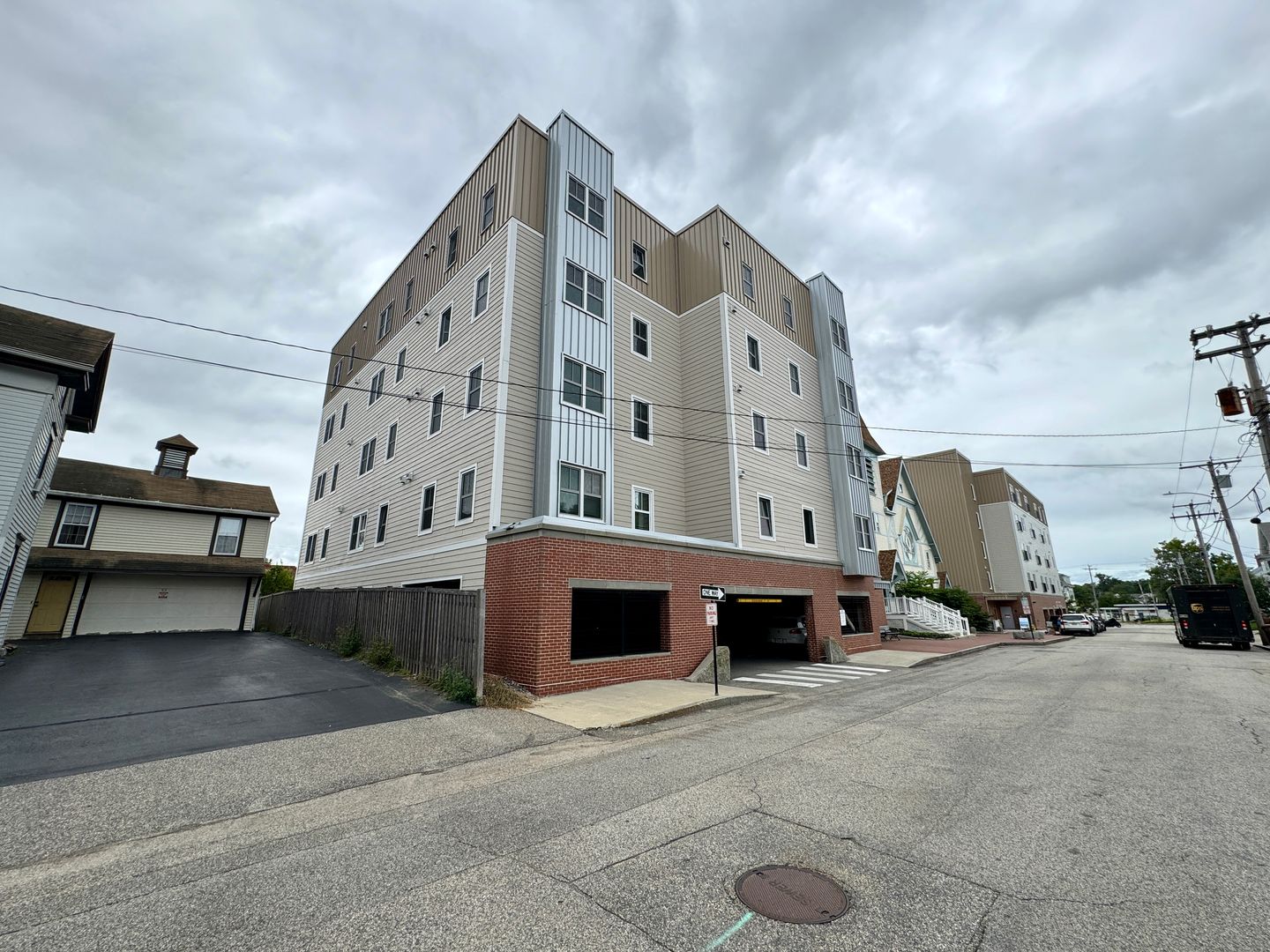 Saco Apartment: 16 Cutts Avenue
