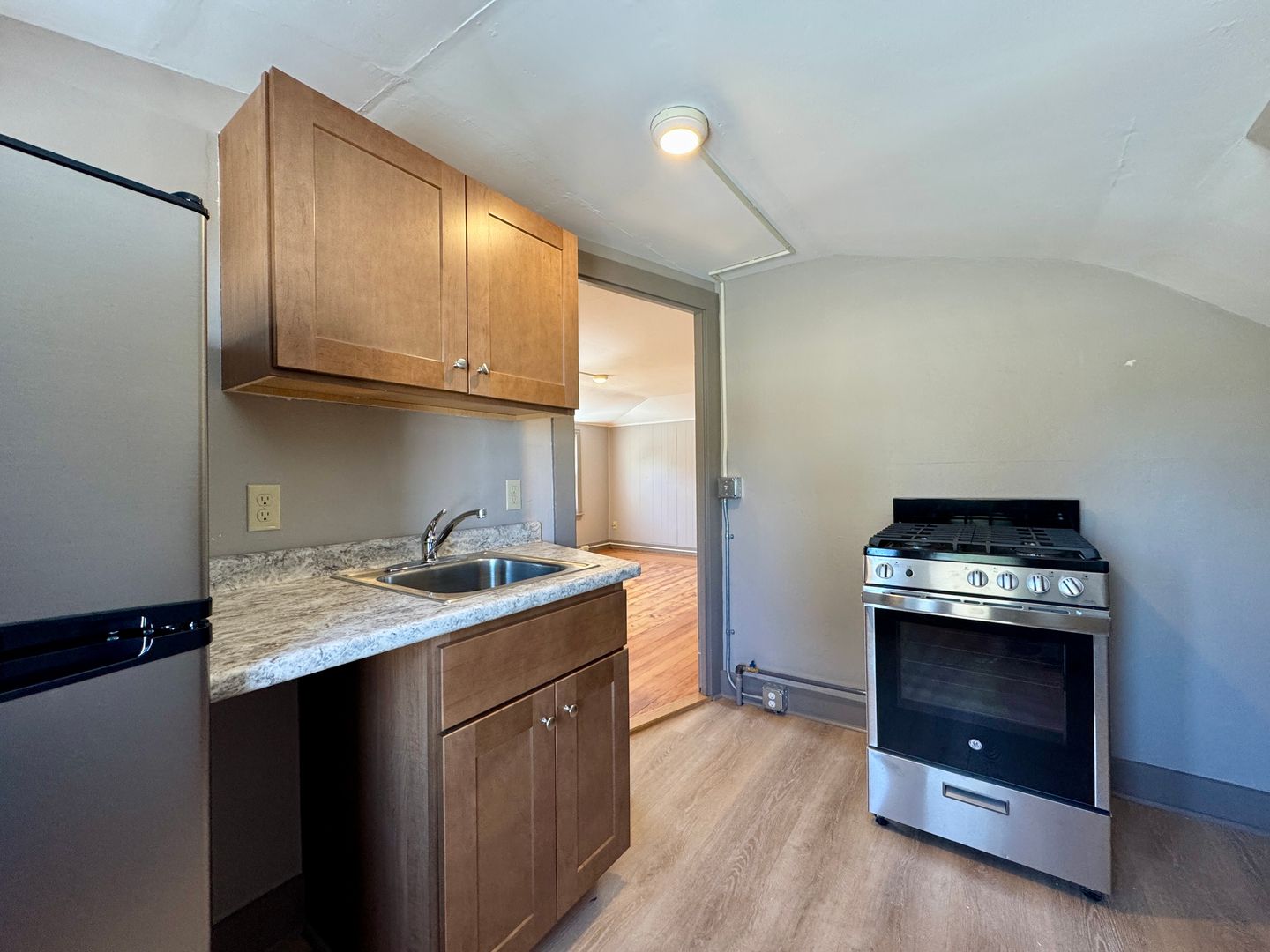 South Portland Apartment: 70 Angell Avenue