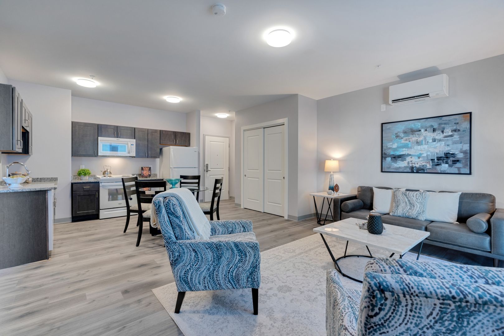 Saco Apartment: 28 Cutts Avenue