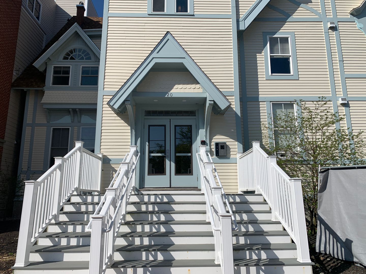 Saco Apartment: 20 Cutts Ave.