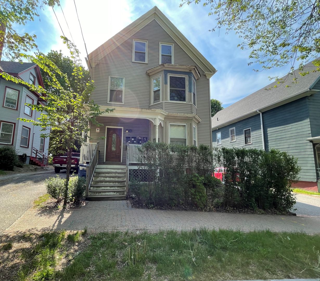 148 Washburn Avenue