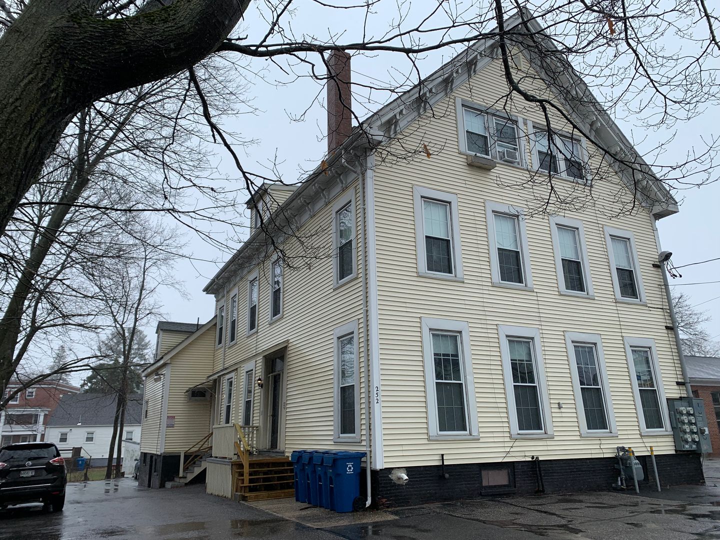 Portland Apartment: 252 Woodford Street