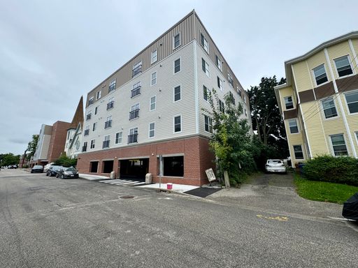 $2,390 2BD/1BA Apartments in Saco | Available 5/16