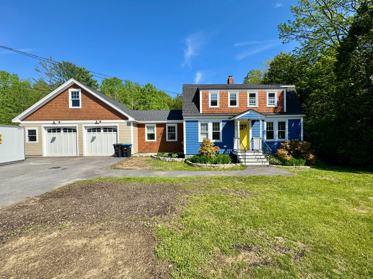 Falmouth House: 275 Middle Road
