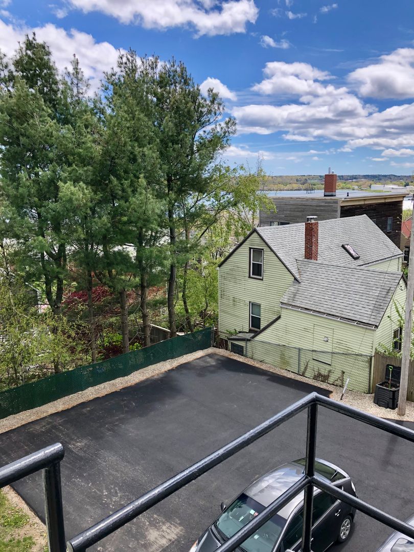 Portland Apartment: 8 Salem St.