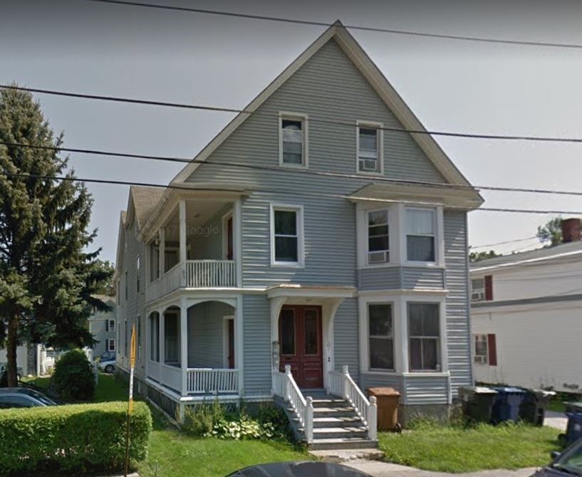 Saco Apartment: 87 High St