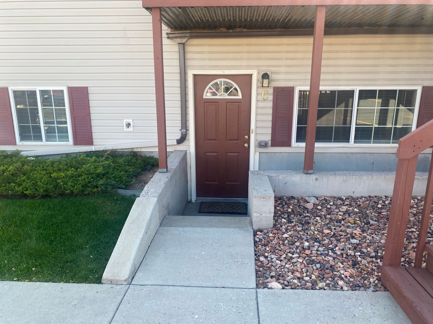 Cheyenne Apartment: 4014 Cheyenne Street