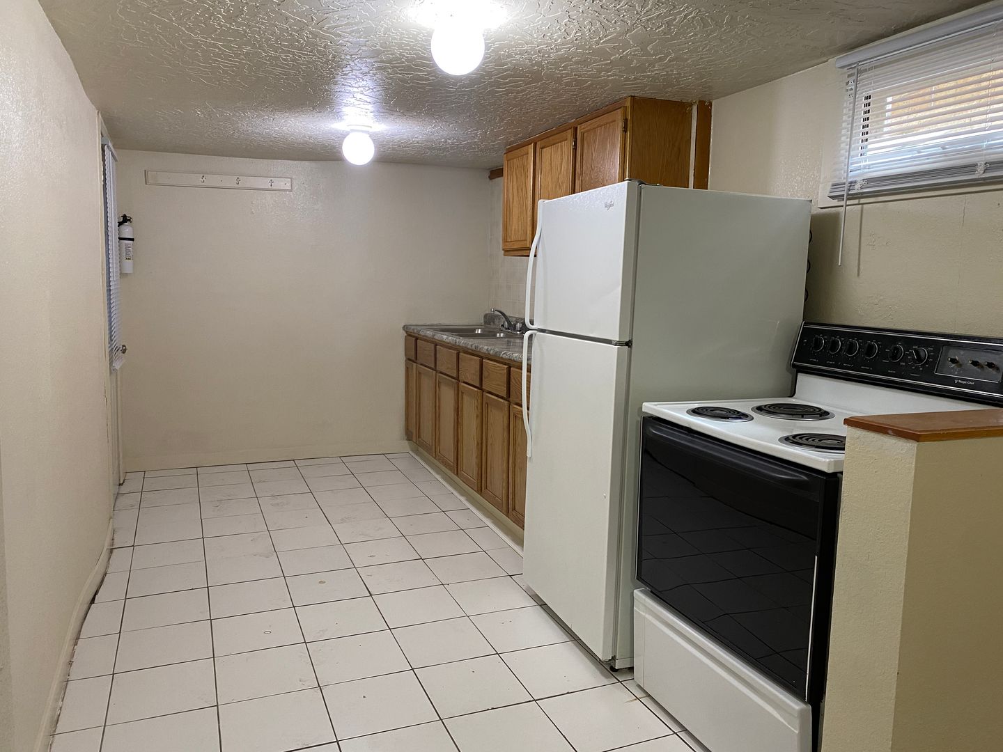 Cheyenne Apartment: 709 Evans Ave