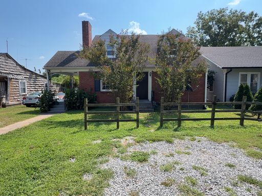 3 Bed, 2 Bathroom Downstairs Unit Nasvhille, TN – photo 1