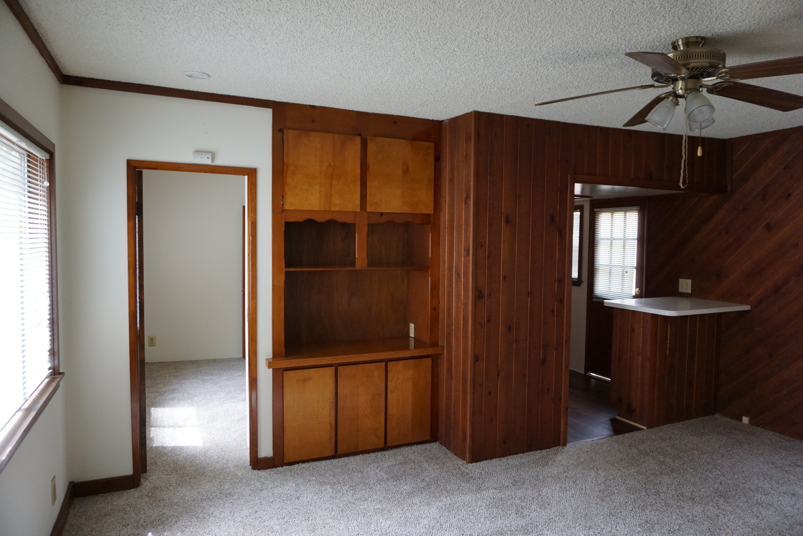 Long Beach Apartment: 1615 E. First Street