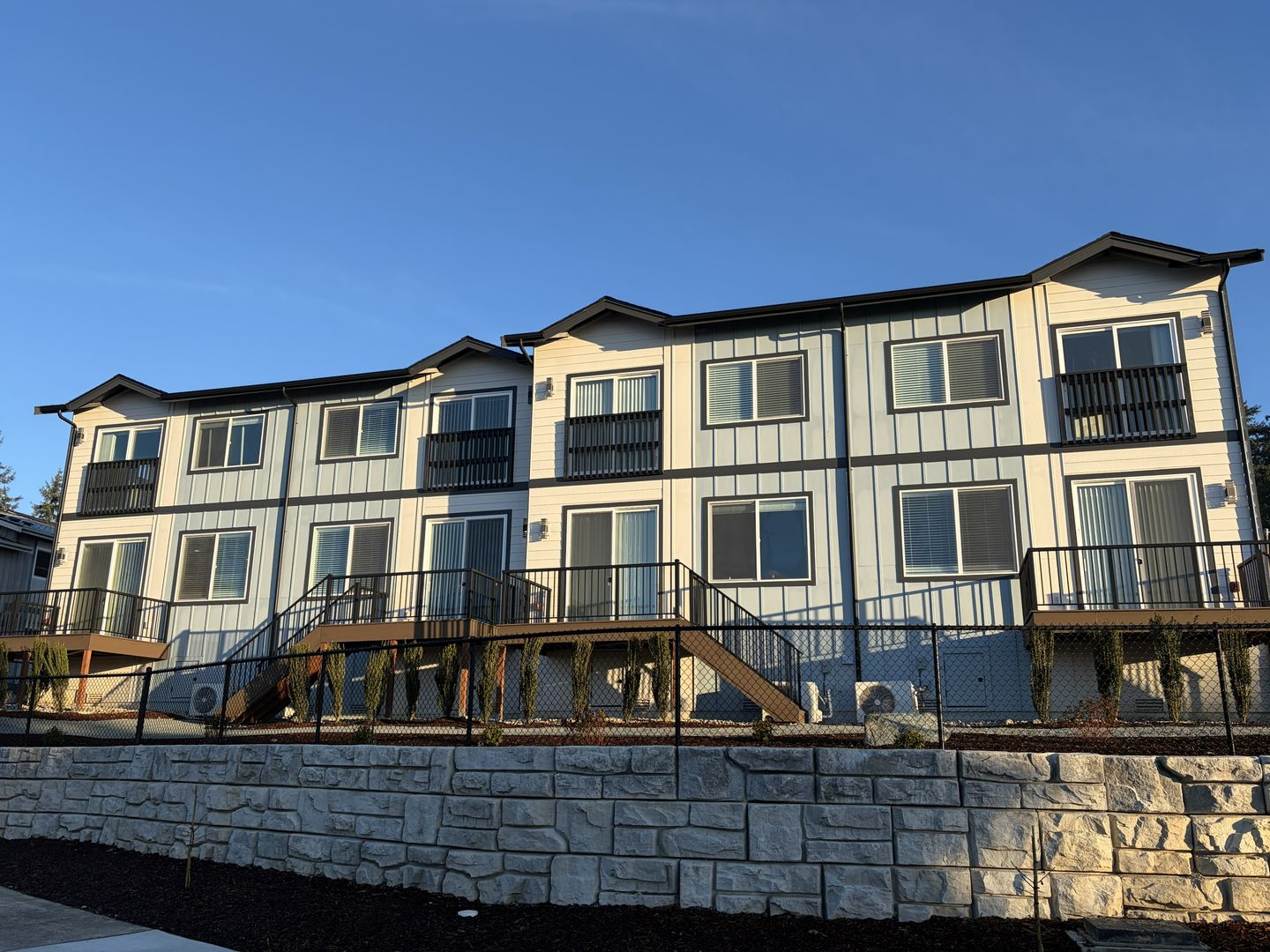 Stanwood Apartment: 8353 Hennings Drive