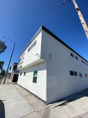 Long Beach 1 Bed/ 1 Ba *Only $1,000 Deposit – photo 1