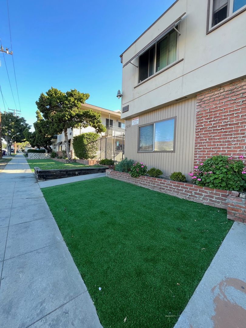 LONG BEACH Apartment: 1510 ORIZABA AVE.