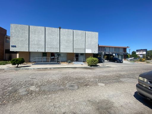 BUSINESS / COMMERCIAL SPACE FOR RENT in Lynwood (Not an apartment)
