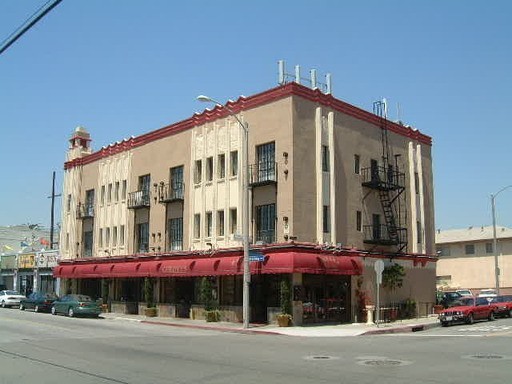 LONG BEACH Apartment: 3925-3939 E. BROADWAY