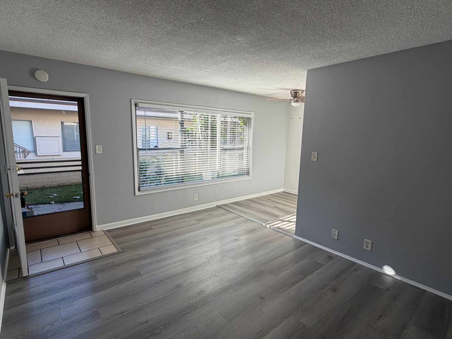 LONG BEACH Apartment: 1019-1029 STANLEY AVE.